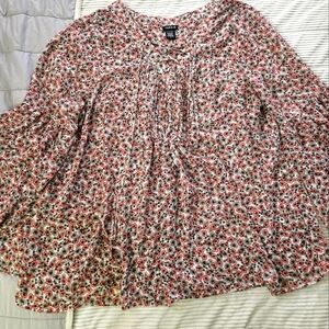 Torrid Floral Print Women's Top Size 2